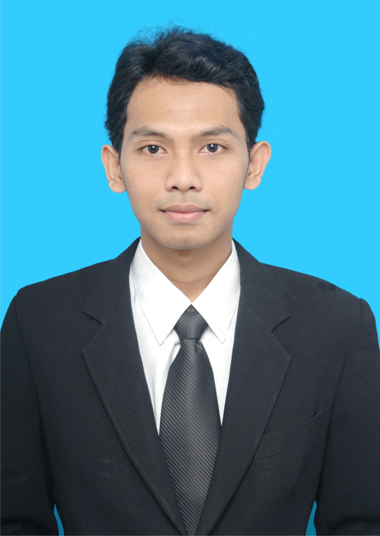 Dr. Ajar Pradika Ananta Tur, S. S., M. A.