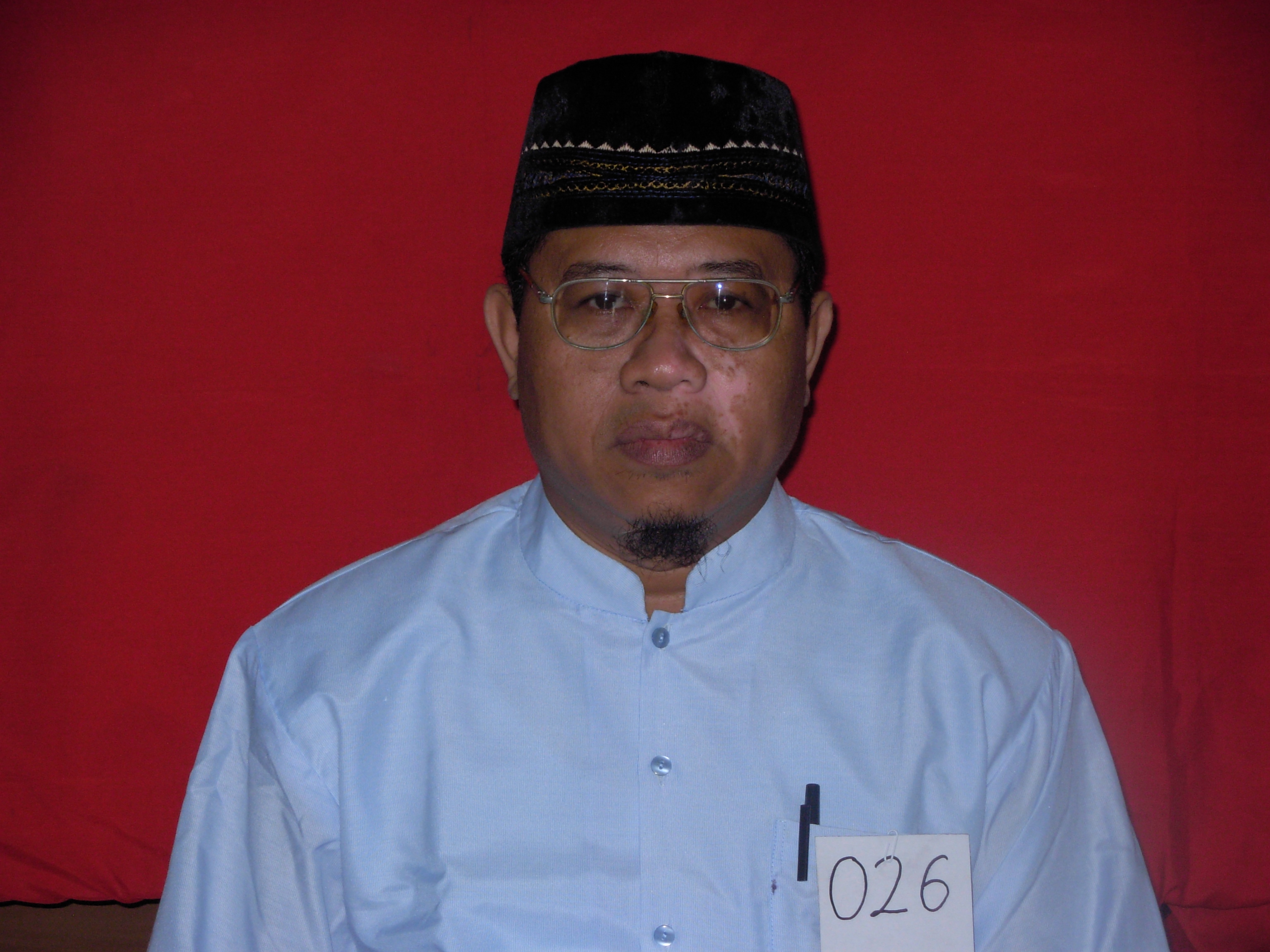 Dr., Drs. WAHARJANI, M.Ag
